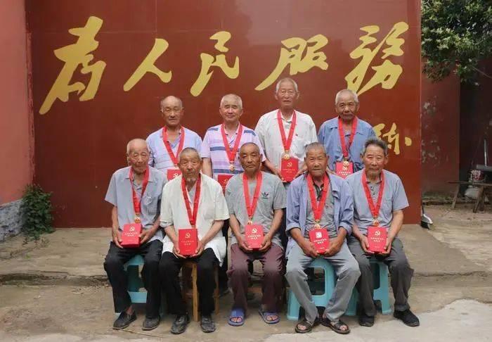探索电影跟现实的区别?的红迪网平台